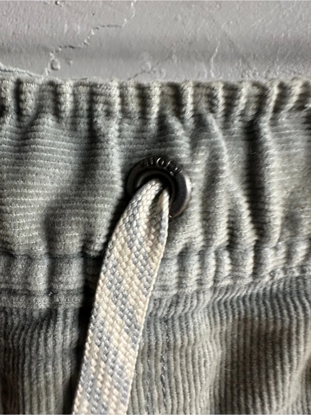 Vuori Optimist Corduroy Shorts Workwear Skate Grunge Mens L Flawed Discoloration